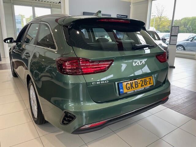KIA CEE D Ceed Sportswagon 1.5 T-GDi DynamicLine Automaat! - Adaptieve Cruise Control - Bluetooth - LED Verlichting - Achteruitrijcamera - Grootlichtassistentie - Fabrieksgarantie Tot 2031
