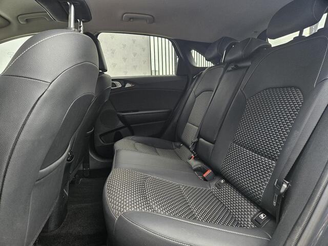 KIA CEE D Ceed 1.0 T-GDi DynamicPlusLine | Privacy Glass| Stoel- en stuurverwarming | Lane Assist | Adapt. Cruise | Navi | Carplay/Android auto/ | Achteruitrijcamera |