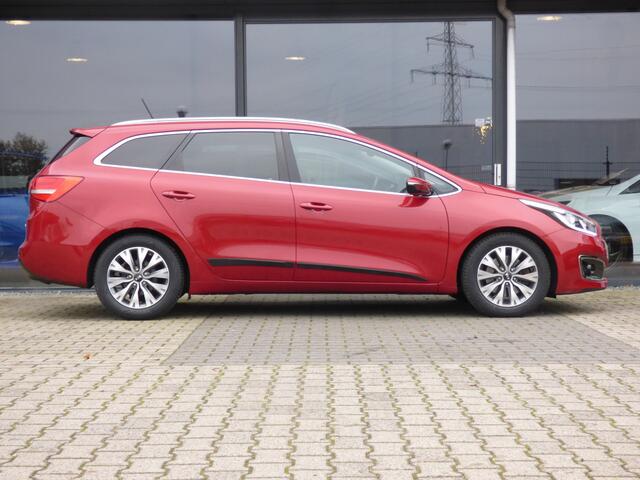 KIA CEE D cee'd Sportswagon 1.6 GDI DynamicLine | 1e Eig. | Navi | Camera | PDC |