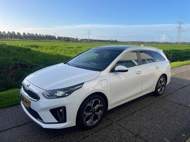 KIA CEE D Ceed Sportswagon 1.6 GDI PHEV alle opties, Panorama/schuifdak, Automaat,enz,enz,enz