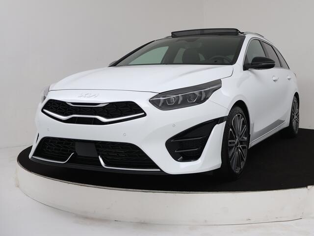 KIA CEE D Ceed Sportswagon 1.5 T-GDi GT-PlusLine | Panoramadak | 18 Inch Lichtmetalen velgen | Adaptive Cruise Control | NIEUW !! Uit voorraad leverbaar!