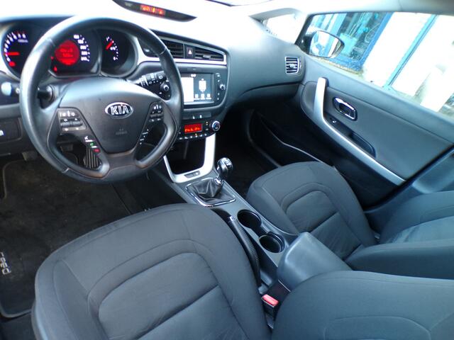 KIA CEE D cee'd Sportswagon 1.0 T-GDi ComfortPlusLine Navigator, Carplay + Android Auto / Nav / Camera / Climate control / Cruise control / 16' LMV