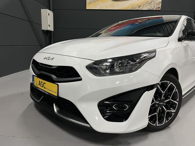 KIA CEE D Ceed 1.5 T-GDi 160pk GT-Line (Automaat) Leder Navigatie Camera Virtual Cockpit Nieuw model !