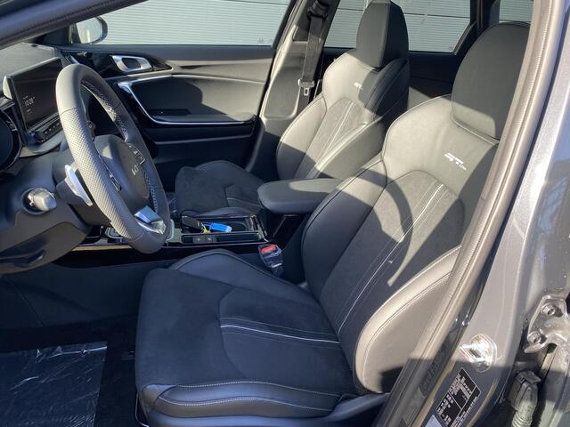 KIA CEE D Ceed SW 1.5 T-GDi DCT7 GT-Line VOORRAAD ACTIE | Stoelverwarming | Dodehoek detectie | Keyless | Camera