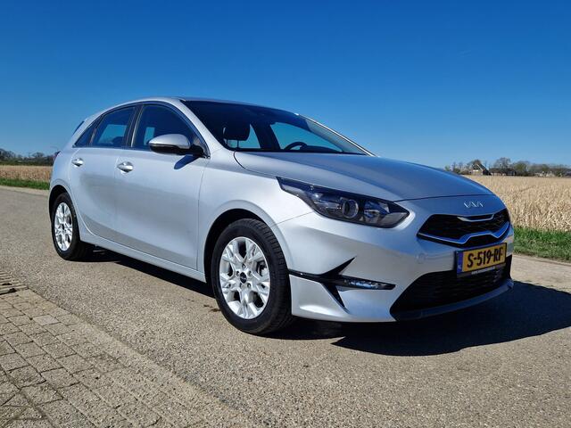 KIA CEE D Ceed 1.0 T-GDi !! 6000 km !! - 120 Pk - Euro 6 - ParkeerCamera - AppleCarplay AndroidAuto