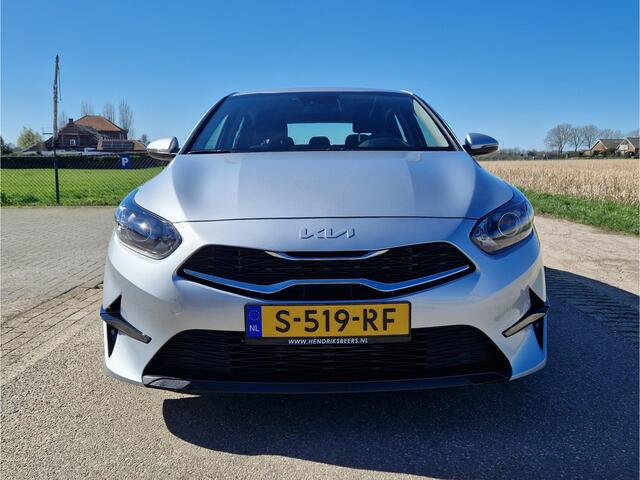 KIA CEE D Ceed 1.0 T-GDi !! 6000 km !! - 120 Pk - Euro 6 - ParkeerCamera - AppleCarplay AndroidAuto