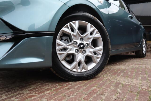 KIA CEE D Ceed 1.5 T-GDi LX Plus Automaat | Apple Carplay | Android Auto | Camera | Stuur en Stoelverwarming