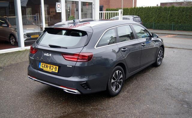 KIA CEE D Ceed Sportswagon 1.6 GDI PHEV DynamicLine Camera,PDC,Carplay,Ful LED,RIJKLAARPRIJS!!