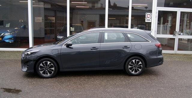KIA CEE D Ceed Sportswagon 1.6 GDI PHEV DynamicLine Camera,PDC,Carplay,Ful LED,RIJKLAARPRIJS!!