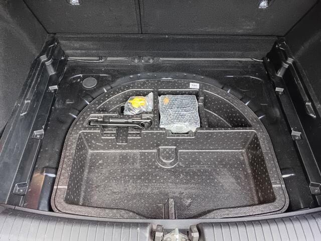 KIA CEE D Ceed GT 1.6T-GDi 204PK AUTOMAAT | Clima | Panoramadak | JBL | 18" LMV | Leer/Alcantara