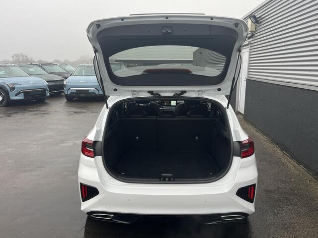 KIA CEE D Ceed 1.0 T-GDi GT-Line Schuif/kanteldak, Navigatie, Stuurwiel- & Stoelverwarming, Achteruitrijcamera, Nieuw geleverd en dealeronderhouden, LMV