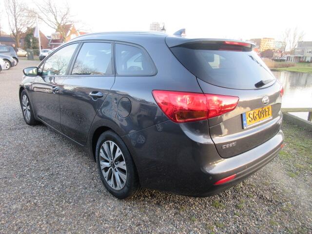 KIA CEE D cee'd Sportswagon 1.0 T-GDi ComfortPlusLine Navigator - Airco - 6 Bak