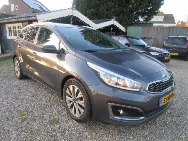 KIA CEE D cee'd Sportswagon 1.0 T-GDi ComfortPlusLine Navigator - Airco - 6 Bak