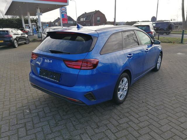 KIA CEE D Ceed SW 1.5 T-GDi DynamicLine Wij bieden ook financiering mogelijkheden aan.