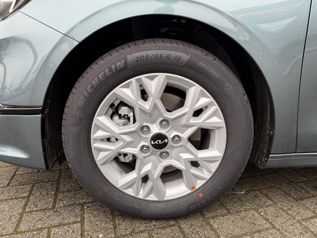 KIA CEE D Ceed 1.5 T-GDi DynamicPlusLine Automaat ECC Cr.Control Navi+Camera+BT 16"LMV Keyless
