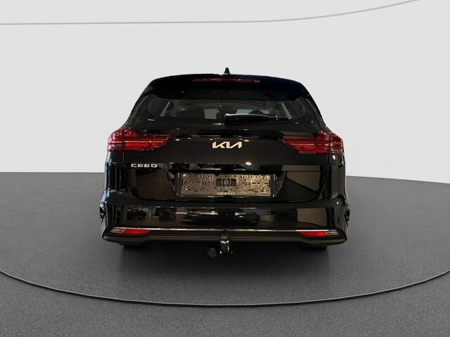 KIA CEE D Ceed Sportswagon 1.5 T-GDi DynamicLine ** NIEUWE AUTO ** | TREKHAAK | NAVIGATIE | LICHTMETALEN VELGEN |