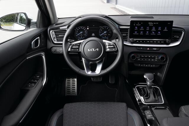 KIA CEE D Ceed 1.0 T-GDi ComfortLine ¤4.049 KORTING! Meerdere kleuren en snel leverbaar!