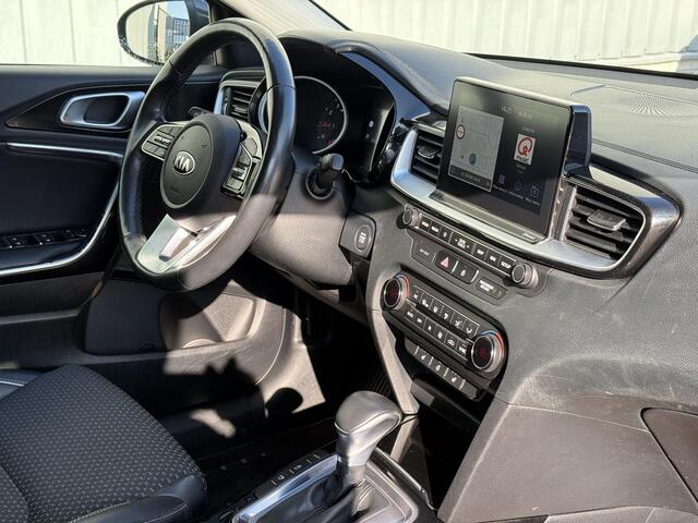 KIA CEE D Ceed Sportswagon 1.4 T-GDi DynamicPlusLine / Navigatie / Achteruitrijcamera / Apple CarPlay/Android auto / Stoel/stuurverwarming / Climate Control / Keyless entry&start /