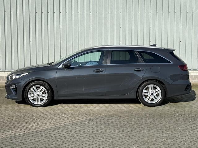 KIA CEE D Ceed Sportswagon 1.4 T-GDi DynamicPlusLine / Navigatie / Achteruitrijcamera / Apple CarPlay/Android auto / Stoel/stuurverwarming / Climate Control / Keyless entry&start /