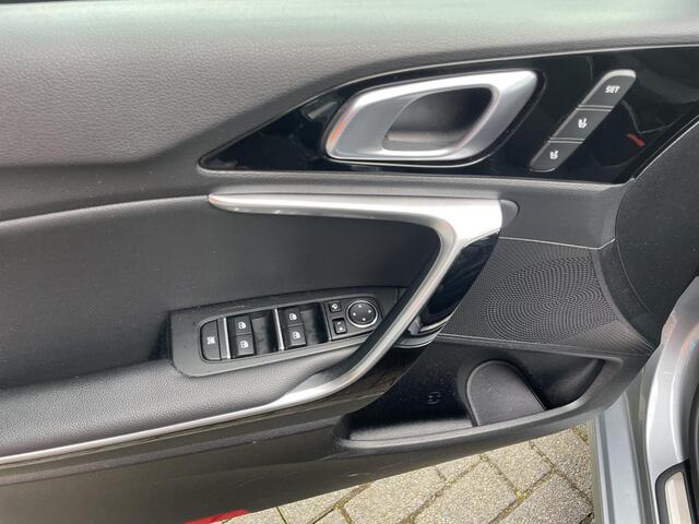 KIA CEE D Ceed Sportswagon 1.6 GDI PHEV ExecutiveLine | Facelift | Pano | Leder