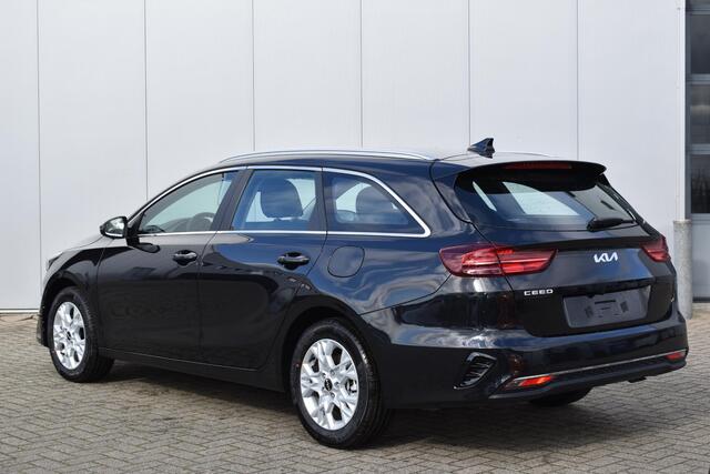 KIA CEE D Ceed Sportswagon 1.5 T-GDi DynamicLine Snel Leverbaar | Camera | Climate control | Navigatie |