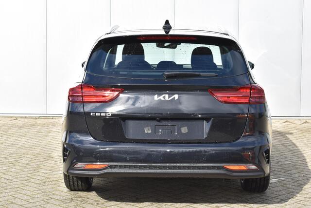 KIA CEE D Ceed Sportswagon 1.5 T-GDi DynamicLine Snel Leverbaar | Camera | Climate control | Navigatie |