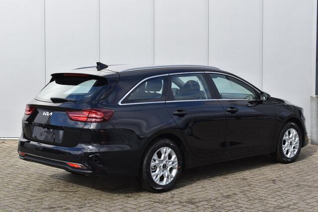 KIA CEE D Ceed Sportswagon 1.5 T-GDi DynamicLine Snel Leverbaar | Camera | Climate control | Navigatie |