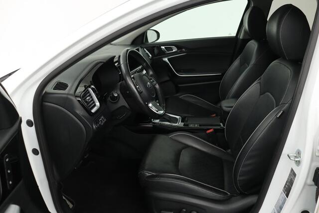 KIA CEE D Ceed 1.4 T-GDi ExecutiveLine | Panoramadak | Stoelventilatie | Leder | Adaptive cruise | Carplay | JBL Sound | Camera | Stuurverwarming | Full LED | Navigatie | Dodehoek detectie
