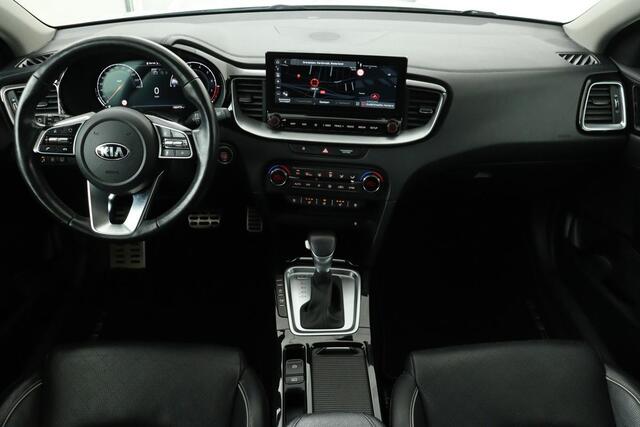 KIA CEE D Ceed 1.4 T-GDi ExecutiveLine | Panoramadak | Stoelventilatie | Leder | Adaptive cruise | Carplay | JBL Sound | Camera | Stuurverwarming | Full LED | Navigatie | Dodehoek detectie