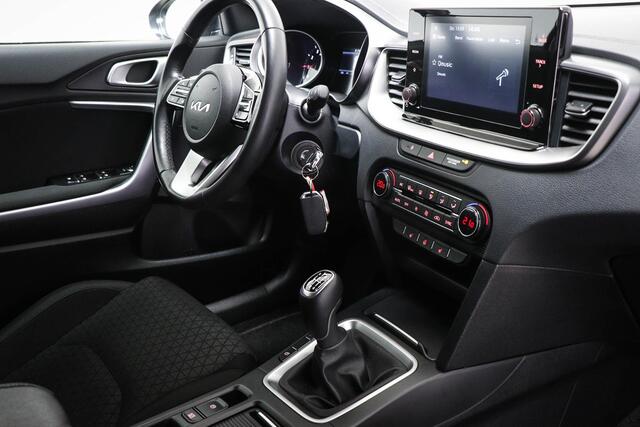KIA CEE D Ceed Sportswagon 1.0 T-GDi DynamicPlusLine | STUUR VERWARMING | DAB | APPLE | CAMERA