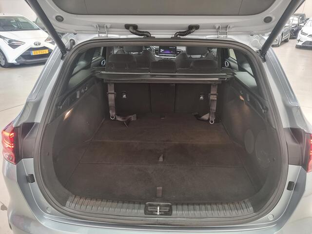 KIA CEE D Ceed Sportswagon 1.5 T-GDi GT-PlusLine Schuif kantel dak | stuur + memory stoelen verwarmd | Camrara |Climate Control | Navigatie