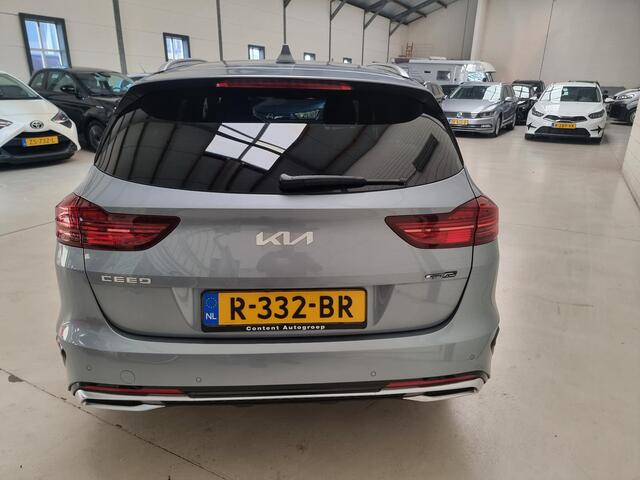 KIA CEE D Ceed Sportswagon 1.5 T-GDi GT-PlusLine Schuif kantel dak | stuur + memory stoelen verwarmd | Camrara |Climate Control | Navigatie