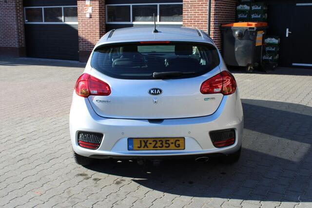 KIA CEE D 1.0 T-GDI Navigator - Airco Navi dealer onderhouden