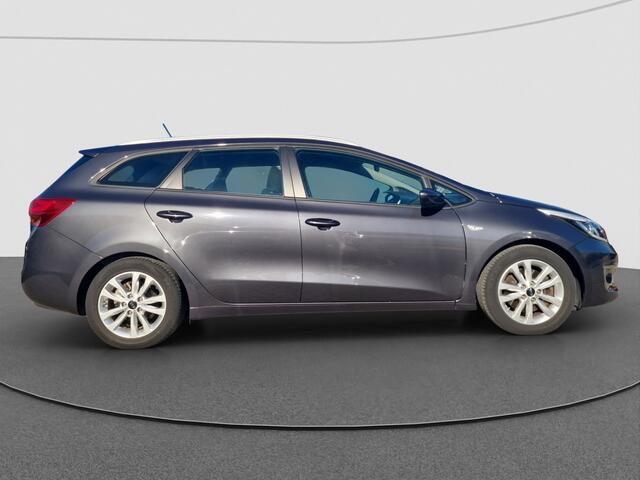 KIA CEE D cee'd Sportswagon 1.6 GDI First Edition Navigatie | Airco | Lichtmetalen velgen