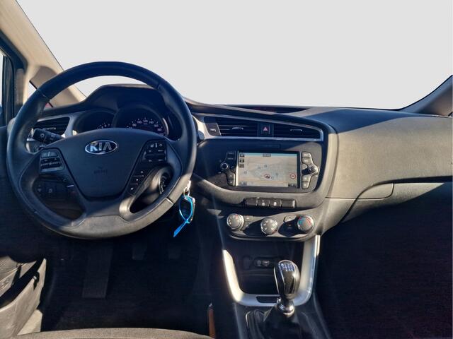 KIA CEE D cee'd Sportswagon 1.6 GDI First Edition Navigatie | Airco | Lichtmetalen velgen