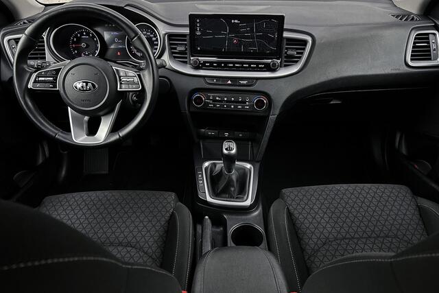 KIA CEE D Ceed Sportswagon 1.0 T-GDi DynamicLine | Camera | Cruise control | Navigatie | Apple Carplay