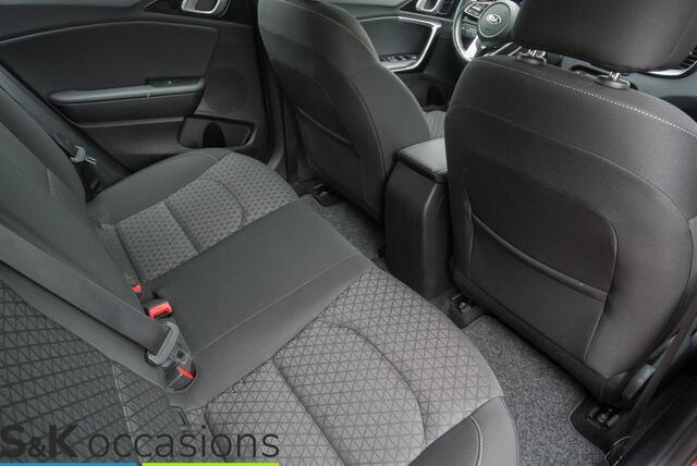 KIA CEE D Ceed 1.0 T-GDi DynamicLine Cruise PDC NAVI Apple Car Play