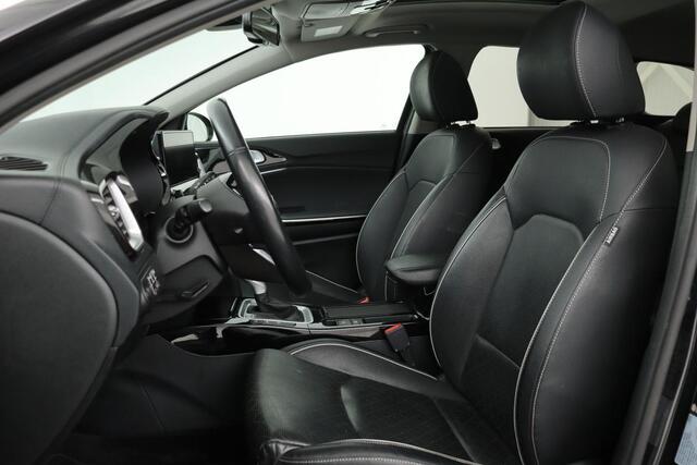 KIA CEE D Ceed 1.6 GDI PHEV ExecutiveLine | Panoramadak | Trekhaak | Leder | Stoelventilatie | Adaptive cruise | Carplay | Camera | Keyless