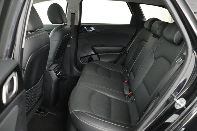 KIA CEE D Ceed 1.6 GDI PHEV ExecutiveLine | Panoramadak | Trekhaak | Leder | Stoelventilatie | Adaptive cruise | Carplay | Camera | Keyless