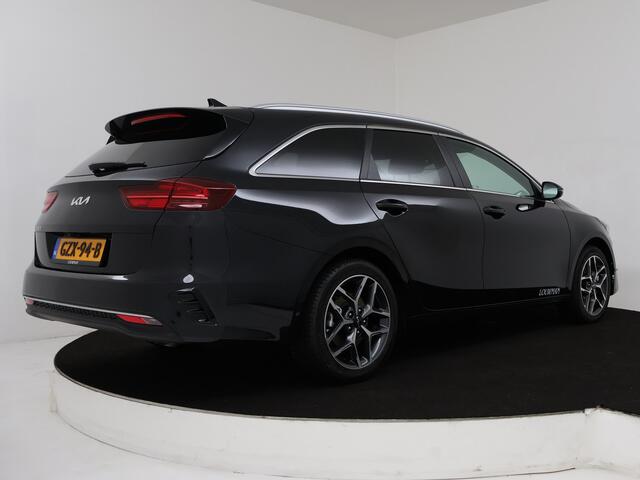 KIA CEE D Ceed Sportswagon 1.5 T-GDi DynamicPlusLine | Afneembare Trekhaak | Stoelverwarming | Stuurverwarming | 17 Inch Lichtmetalen velgen | Beschikbaar per 01-07-2025