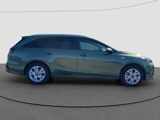 KIA CEE D Ceed Sportswagon 1.5 T-GDi Edition | Stoel/-stuurverwarming | Apple Carplay | Achteruitrijcamera | 160 pk! |