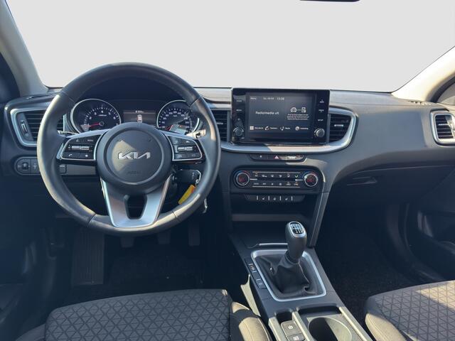 KIA CEE D Ceed Sportswagon 1.5 T-GDi Edition | Stoel/-stuurverwarming | Apple Carplay | Achteruitrijcamera | 160 pk! |