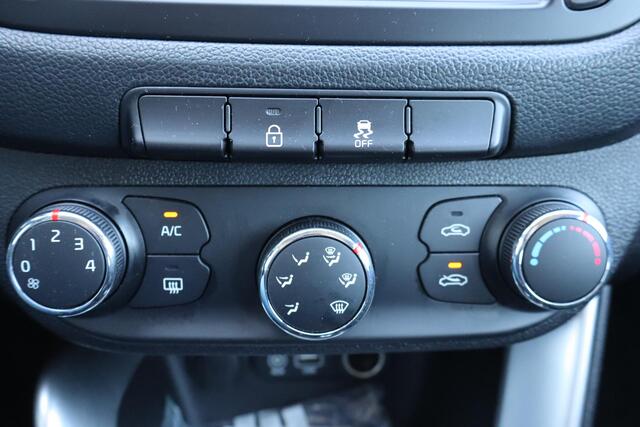 KIA CEE D cee'd 1.6 GDI First Edition Camera, Navigatie, Elektrische ramen, Lichtmetalen wielen