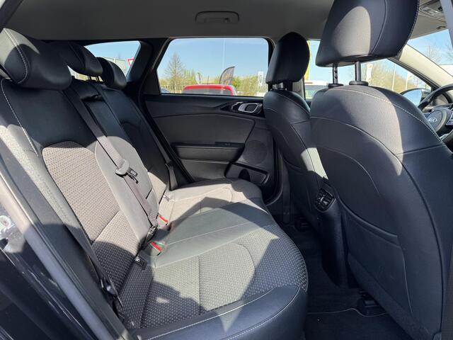KIA CEE D Ceed Sportswagon 1.0 T-GDi DynamicPlusLine 1e Eigenaar,Navi,Clima,Cruise,Camera,Stoel+Stuurverwarming,6 Bak,120 PK,N.A.P,APK tot 06-2026