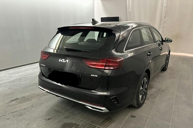 KIA CEE D Ceed Sportswagon 1.6 GDI PHEV DynamicLine | Dealer onderhouden, 1e eigenaar, Navigatie, Carplay, LED, Parkeersensoren & Camera, 1300kg trekgewicht!
