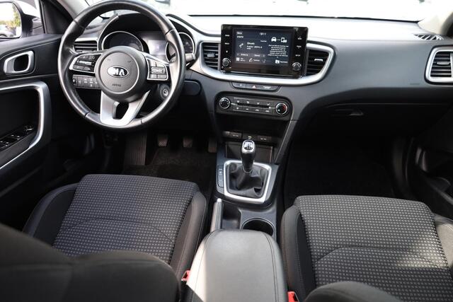 KIA CEE D Ceed Sportswagon 1.0 T-GDi TREKHAAK CAMERA DAB CARPLAY CRUISE NAVI ENZ.