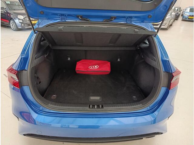 KIA CEE D Ceed 1.4 T-GDi DynamicLine
