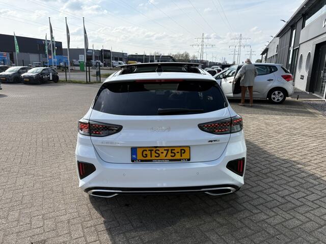 KIA CEE D 1.5 T-GDi GT-Line AUTOMAAT !! ACTIE PRIJS