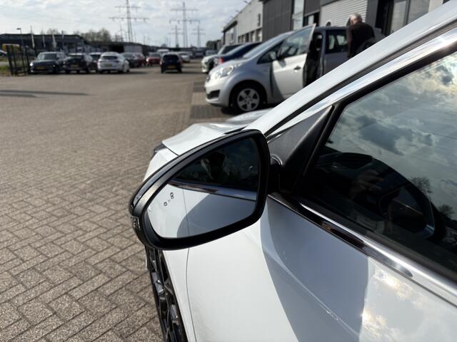 KIA CEE D 1.5 T-GDi GT-Line AUTOMAAT !! ACTIE PRIJS