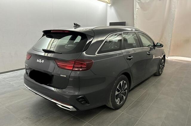 KIA CEE D Ceed Sportswagon 1.6 GDI PHEV DynamicLine | Dealer onderhouden, 1e eigenaar, Navigatie, Carplay, LED, Parkeersensoren & Camera, 1300kg trekgewicht!